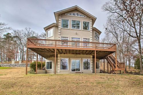 Lakefront Hot Springs Home With Deck, Boat Dock