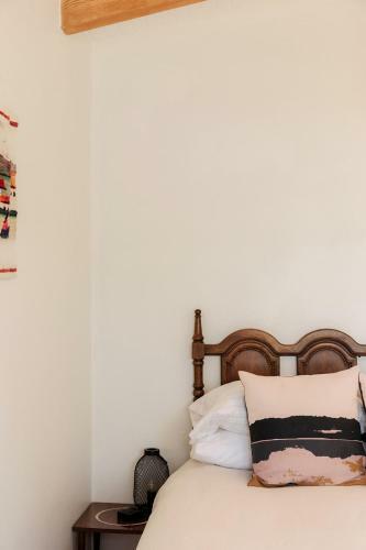Desert Hues: A Private & Spacious Retreat W/pool