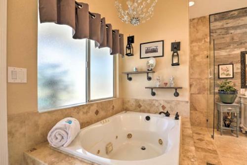Luxury Tucson Home With Game Room And Spa Master Retreat