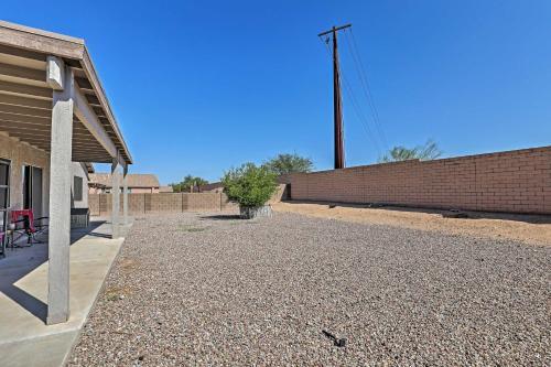 Spacious Southwestern Hideaway Pets Welcome!