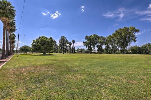 Pet-friendly Home, 4 Miles To U Of A Campus