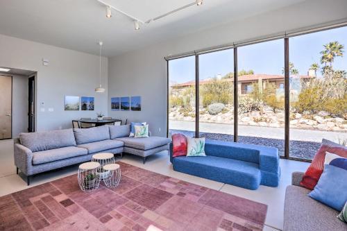 Modern Desert Dwelling With Panoramic Views!