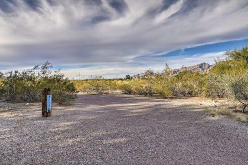 Tucson Home With Fire Pit And Mountain View!
