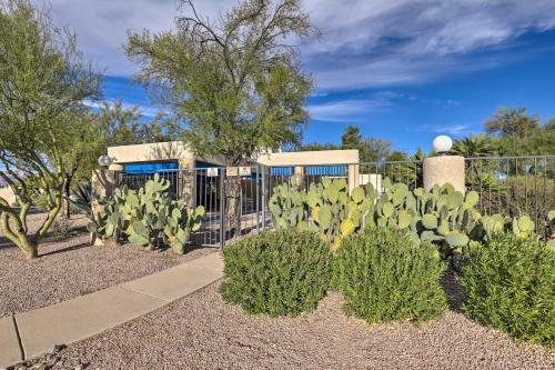 Tucson Home With Fire Pit And Mountain View!