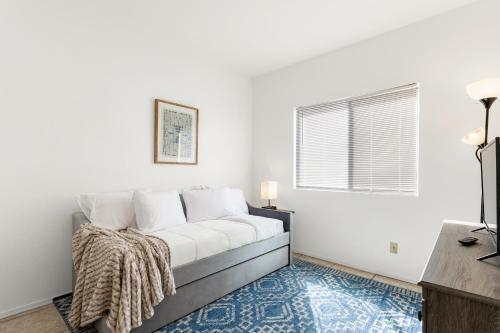 Sonesta Tucson Home