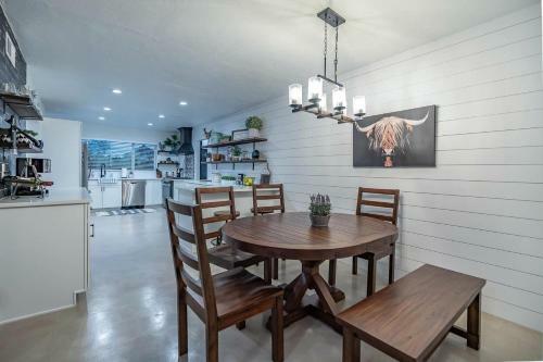 Mt Lemmon Velo With Bunk House And Heated Pool