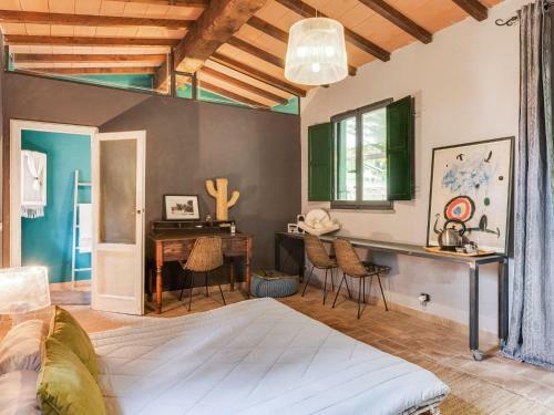 Tuscan Holiday Home In Molina Di Quosa With Pool