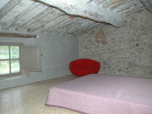Tuscan Holiday Home In Molina Di Quosa With Pool
