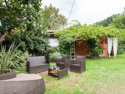 Tuscan Holiday Home In Molina Di Quosa With Pool