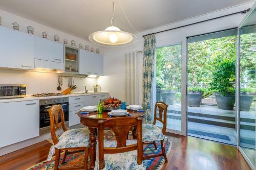 Apartamento Il Balcone Delle Camelie Suite
