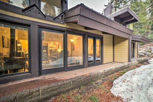 Apartamento Ski-hideaway Condo 8 Miles To Beaches And Parks!