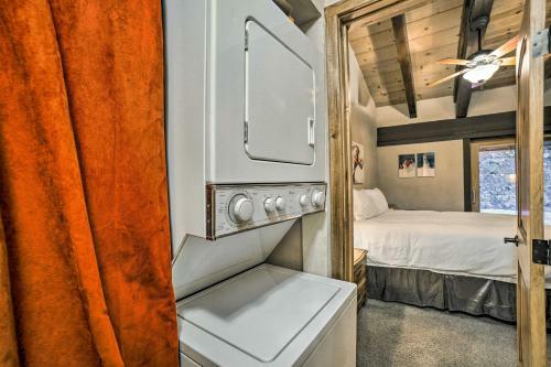 Apartamento Ski-hideaway Condo 8 Miles To Beaches And Parks!