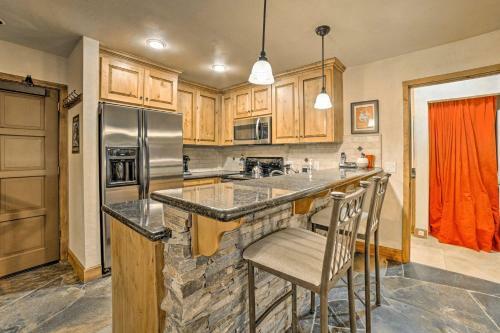 Apartamento Ski-hideaway Condo 8 Miles To Beaches And Parks!