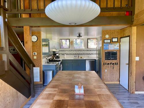 Bearadise, The Alpine Chalet