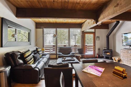 Alpine Manor Retreat