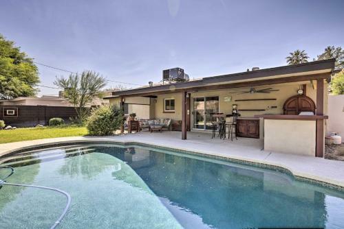 Phoenix Home With Pool, Backyard, And Gas Grill!