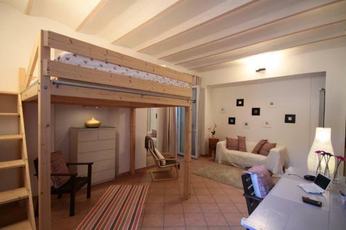 Loft Mirage