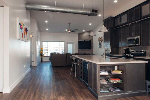 Apartamento Upscale Fully Renovated Biltmore Penthouse