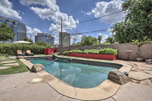 Midtown Getaway With Private Pool And Grass Yard!