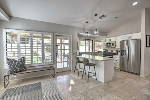 Upscale Home With Pool Less Than 5 Miles To Golfing