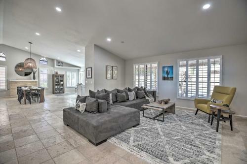 Upscale Home With Pool Less Than 5 Miles To Golfing