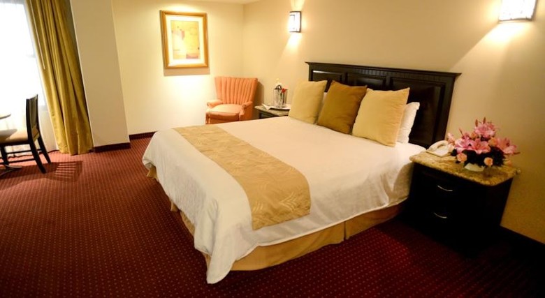 Hotel Ticu�n