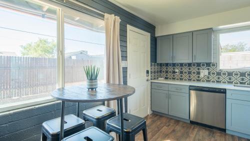 Wanderjaunt - Boone - 2br - Central Phoenix