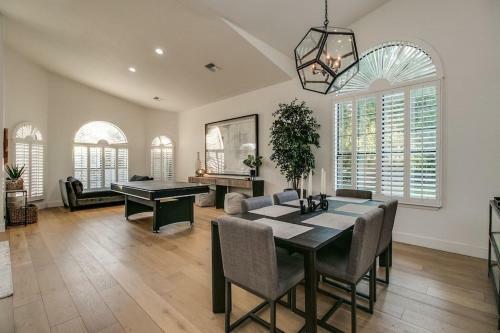 Private Sanctuary In North Scottsdale Wpool