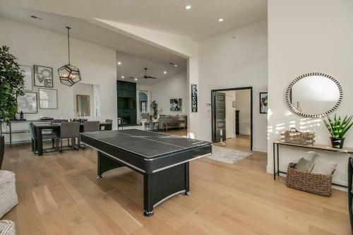 Private Sanctuary In North Scottsdale Wpool