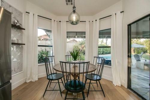 Private Sanctuary In North Scottsdale Wpool