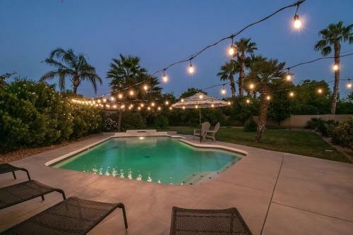 Private Sanctuary In North Scottsdale Wpool