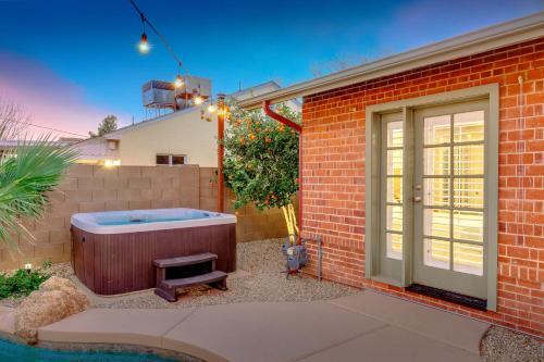 Coronado Casita - Back