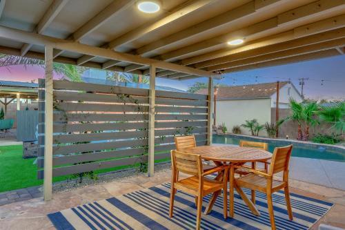 Coronado Casita - Front