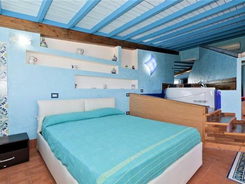 Equipped Villa With Private Pool And Panoramic Sea Views