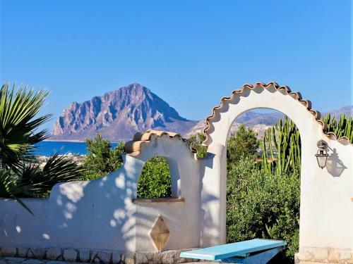 Equipped Villa With Private Pool And Panoramic Sea Views