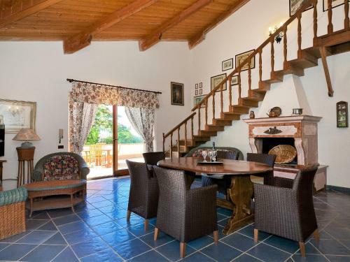 Equipped Villa With Private Pool And Panoramic Sea Views