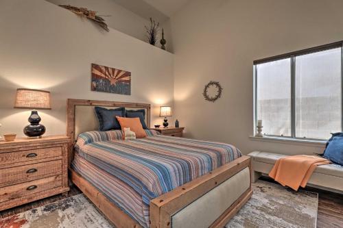 Stylish Phoenix Sanctuary With Outdoor Oasis!