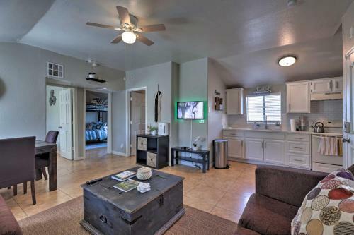 Pet-friendly Phoenix Home Less Than 3 Mi To Downtown!
