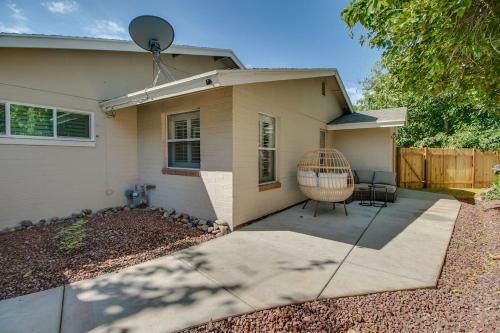 Stylish & Spacious Phoenix Mid Town Guest House