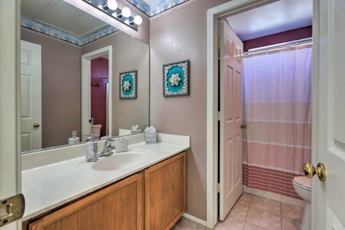 Fun Phoenix Home With Pool About 20 Mi To Downtown!