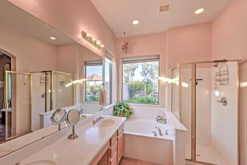 Lovely Retreat With Pool On Legacy Golf Course!