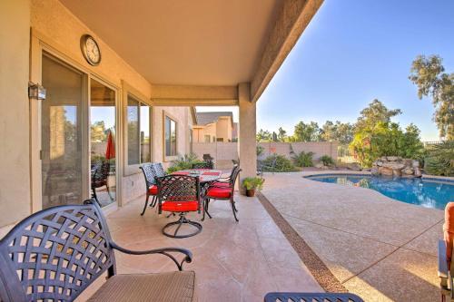 Lovely Retreat With Pool On Legacy Golf Course!