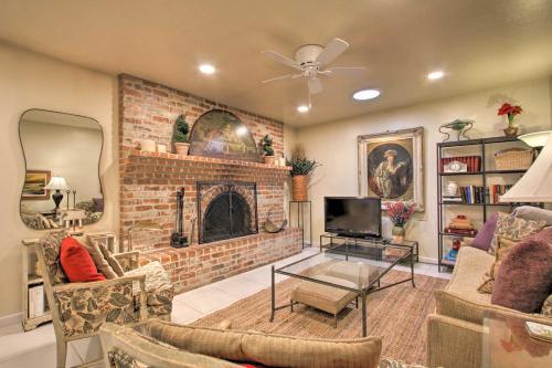 Spacious Phoenix Home With Private Pool And Patio