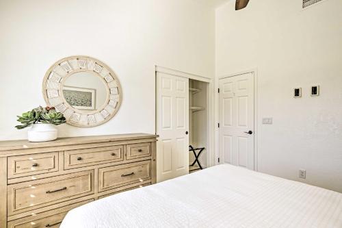 Upscale, Modern Abode, Walk To South Mtn Park