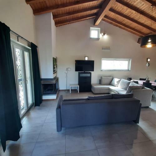 Tuccios Villa
