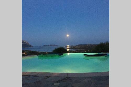 Villa And Pool Tavolara View