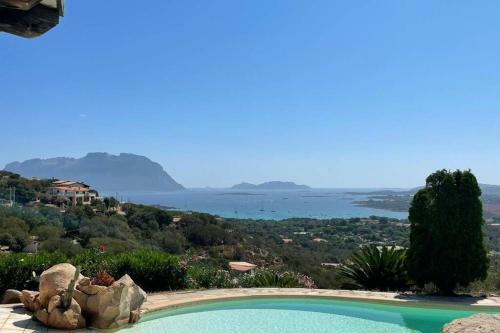 Villa And Pool Tavolara View