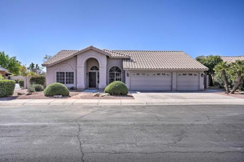 Contemporary Phoenix Gem With Putting Green!