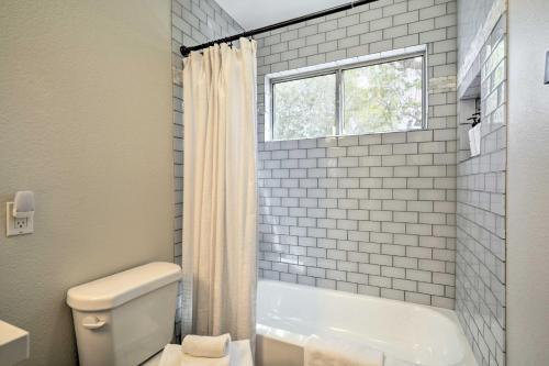 Contemporary Phoenix Gem With Putting Green!