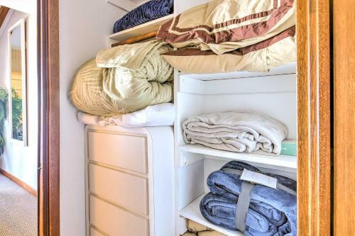 Apartamento Bright Catalina Island Condo With Ocean Views!